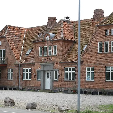 Hotel Stokkegaarden's & 3*